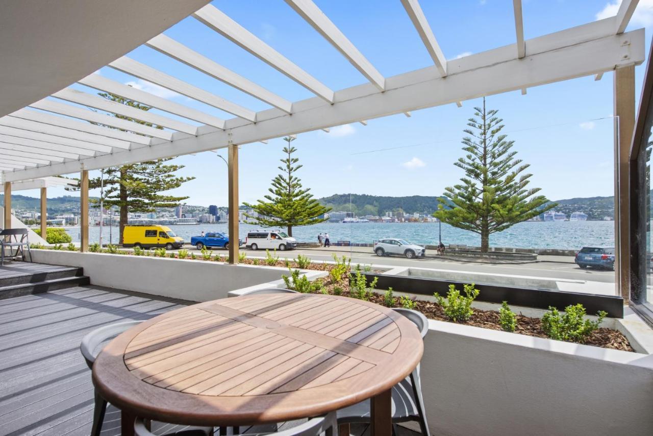 Bay Suites - 328 Oriental Parade Wellington Eksteriør billede